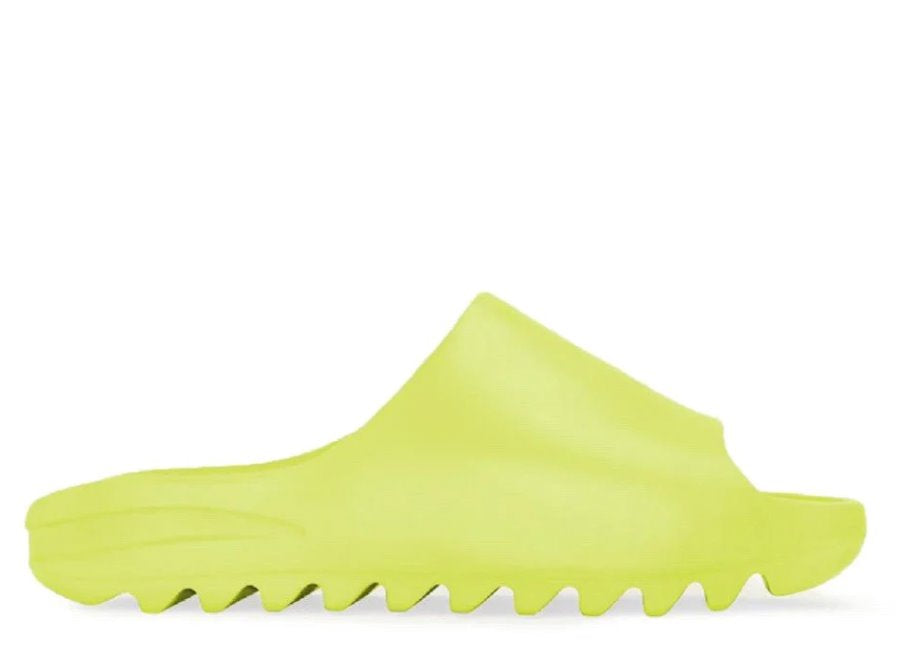 Yeezy Slide Glow Kikokickz 