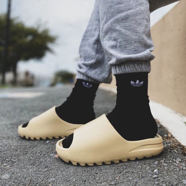 Yeezy Slide Bone Pre-Order Yeezy Slide kikokickz 